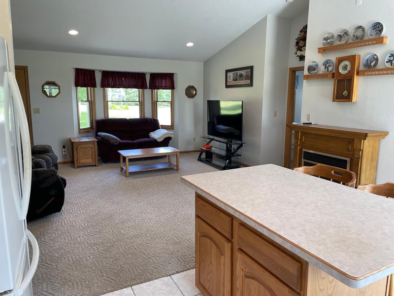 19740 750th Ave, Grand Meadow, MN 55936