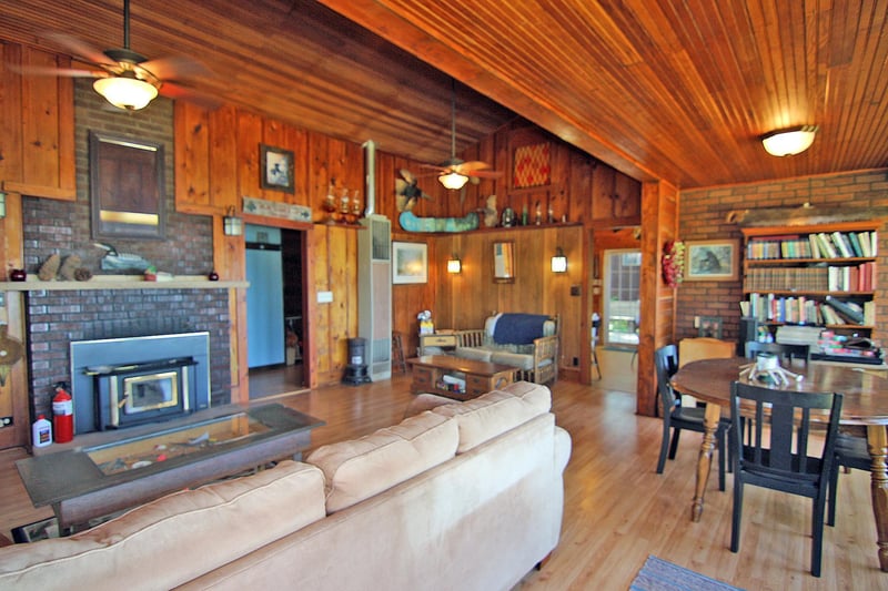 6949 W Wolfe Point Rd, Stone Lake, WI 54876