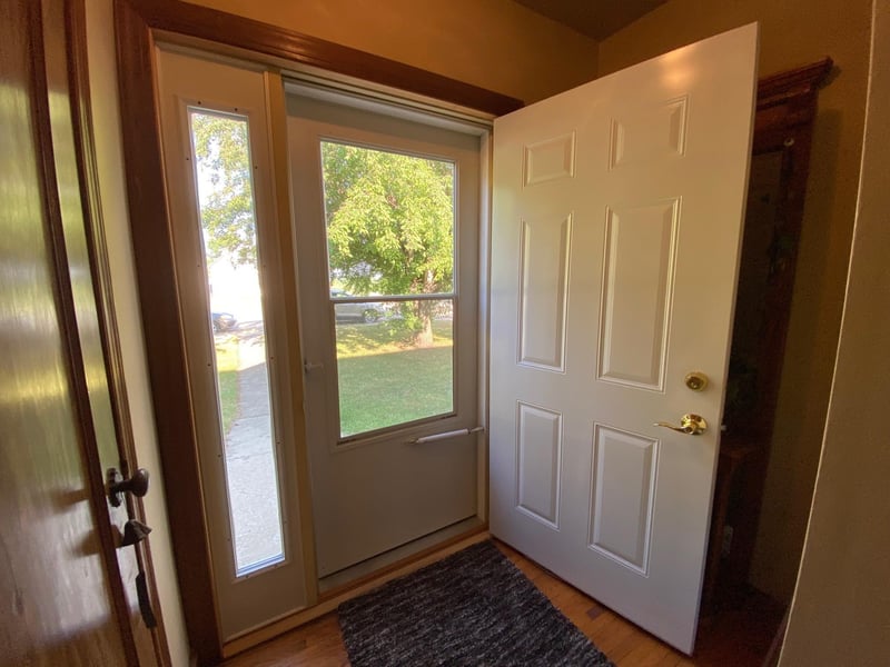 201 S Nelson St, Nelson, MN 56355
