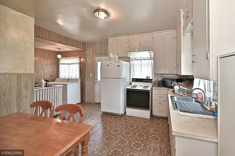 201 Ethel St, Marble, MN 55764