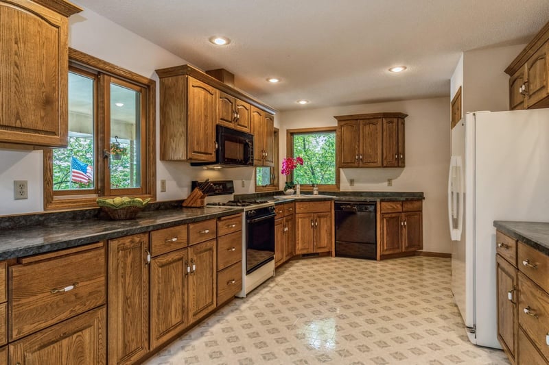 10700 Grey Cloud Island Dr S, Saint Paul Park, MN 55071