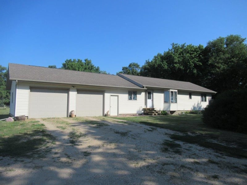 1371 40th Ave, Beaver Creek, MN 56116