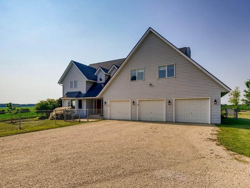 6370 250th St E, Hampton, MN 55031