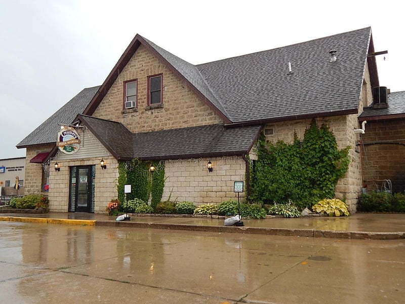 407 S Mill St, Rushford, MN 55971