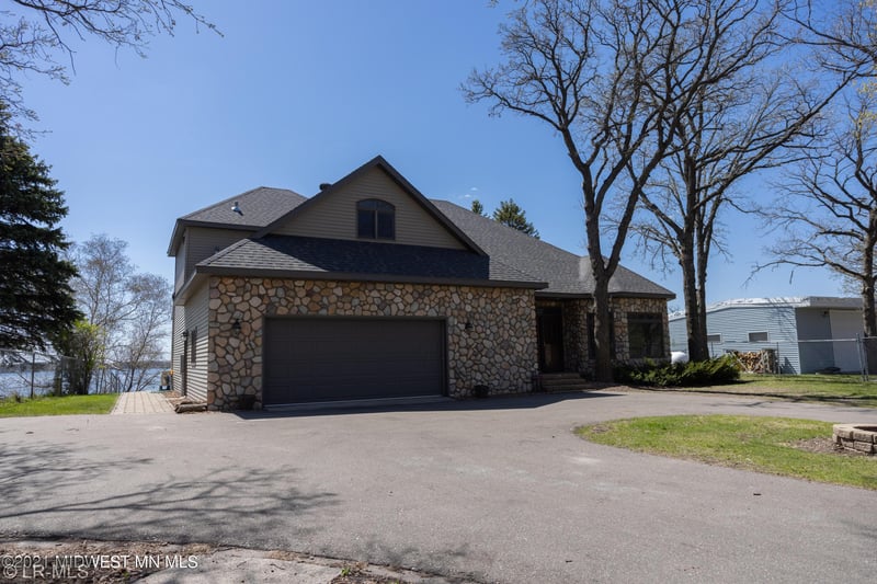 51265 Saints Ln, Pelican Rapids, MN 56572