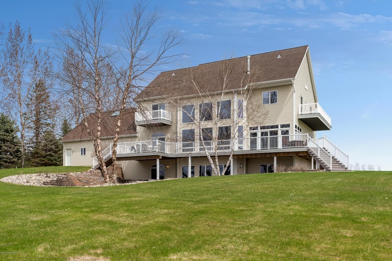 27731 340th Ave, Underwood, MN 56586