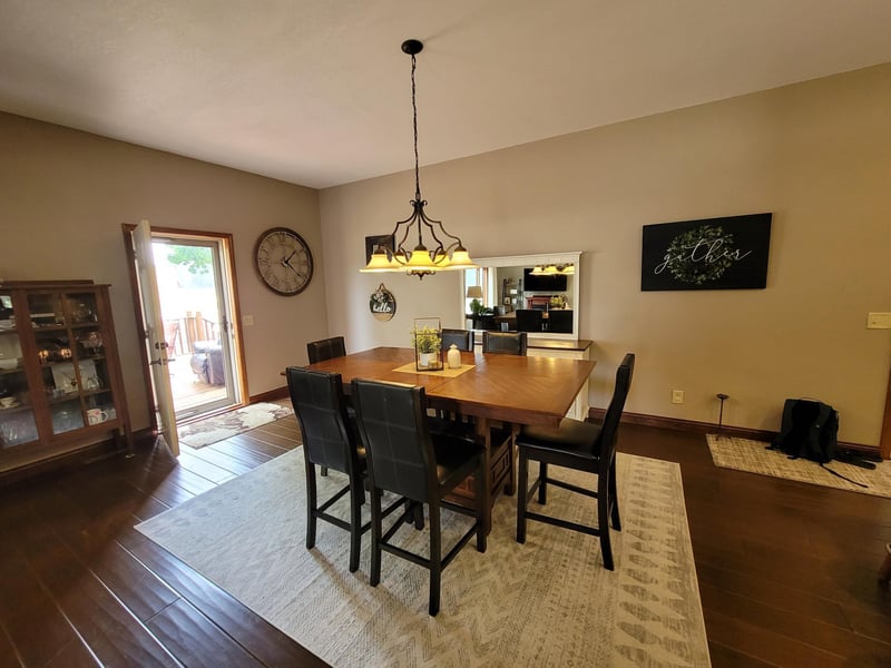 411 Elizabeth Ave, Lake Wilson, MN 56151