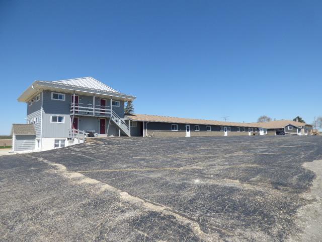 15944 State 76, Caledonia, MN 55921