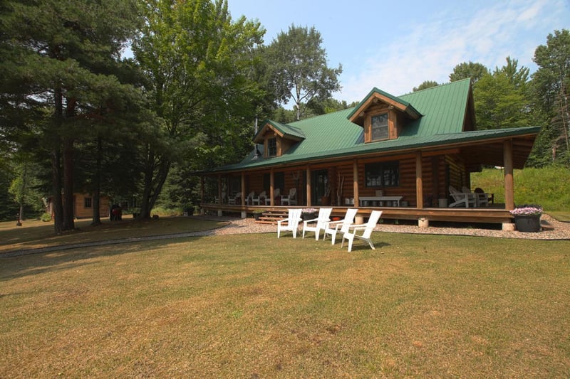 7726 Bodas Rd, Eveleth, MN 55734