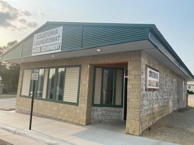 118 W Grove St, Caledonia, MN 55921
