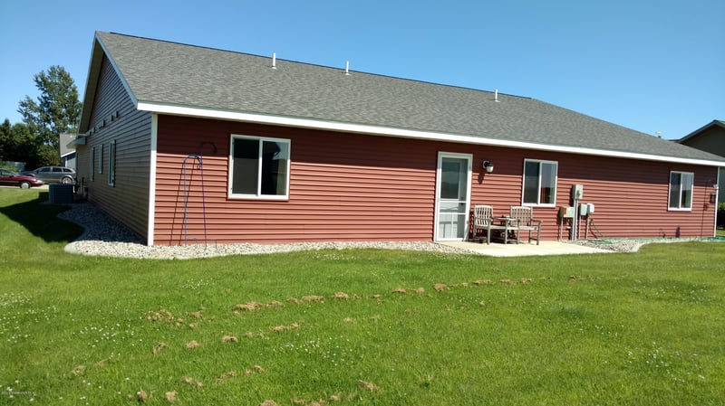 825 7th Ave SW, Perham, MN 56573