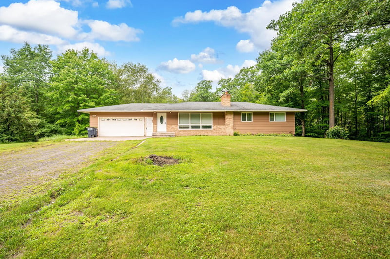 7111 S Lagro Rd, Foxboro, WI 54836