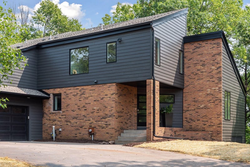 230 E 107th Street Cir, Bloomington, MN 55420
