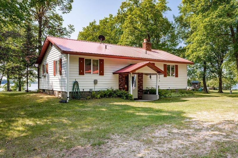 53605 Maplewood Ln, Spring Lake, MN 56680