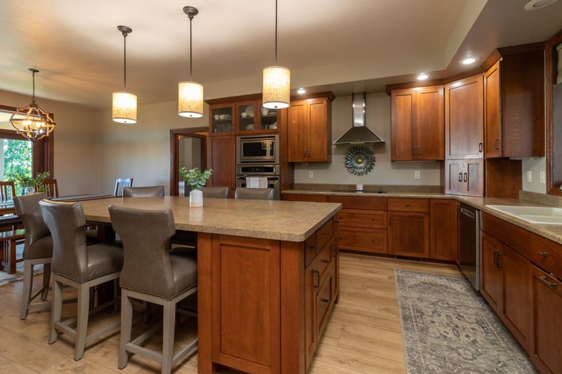 204 Ridge View Rd, Beaver Creek, MN 56116
