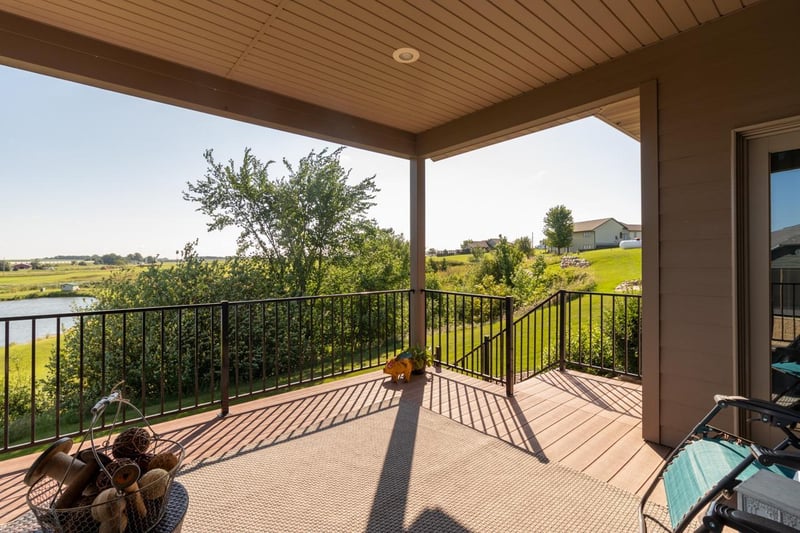 204 Ridge View Rd, Beaver Creek, MN 56116