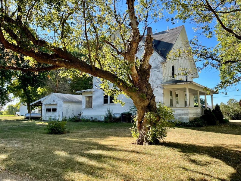 115 N Oak St, Wanda, MN 56294