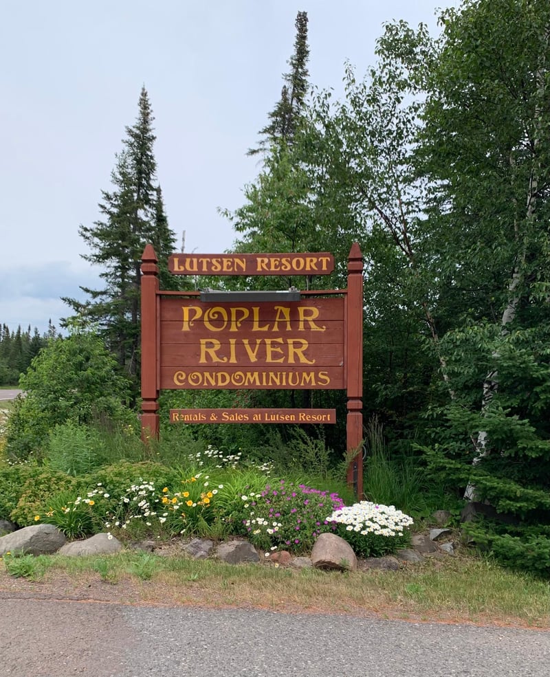 614-616 Poplar River Rd, Lutsen, MN 55612