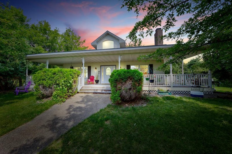 12855 64th Ave SE, Blooming Prairie, MN 55917