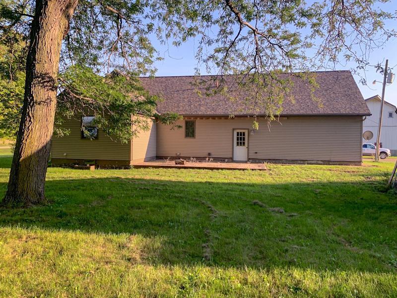 583 120th Ave, Ceylon, MN 56121