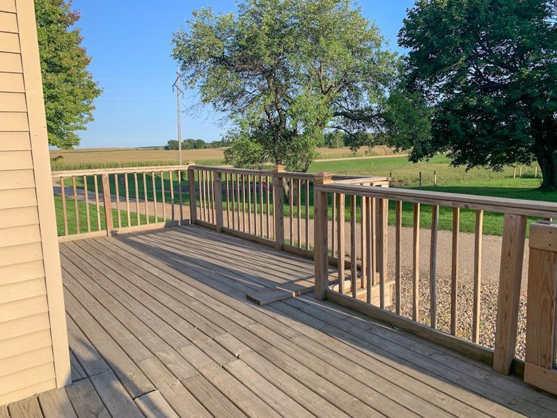 583 120th Ave, Ceylon, MN 56121