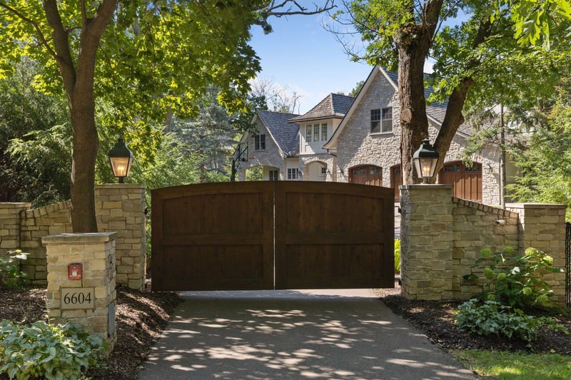 6604 Indian Hills Rd, Edina, MN 55439
