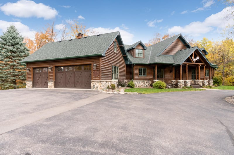 18555 Halifax Ln, Jordan, MN 55352