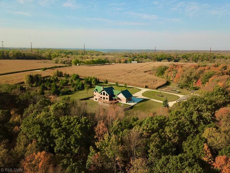 35002 Wagner Hill Way, Cannon Falls, MN 55009