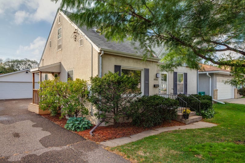6016 Xerxes Ave S, Edina, MN 55410