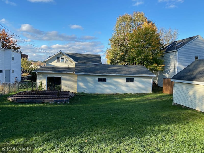 228 3rd Ave E, Shakopee, MN 55379