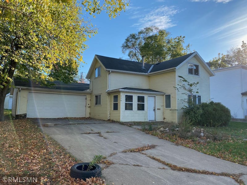 228 3rd Ave E, Shakopee, MN 55379