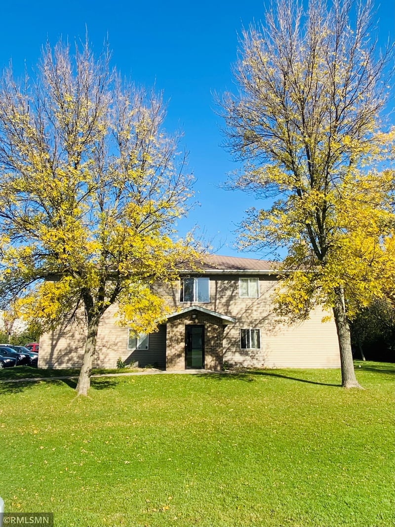 401 W 2nd Ave S, Chokio, MN 56221