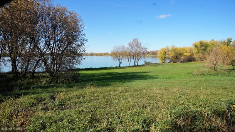 35244 211th Ave, Le Center, MN 56057