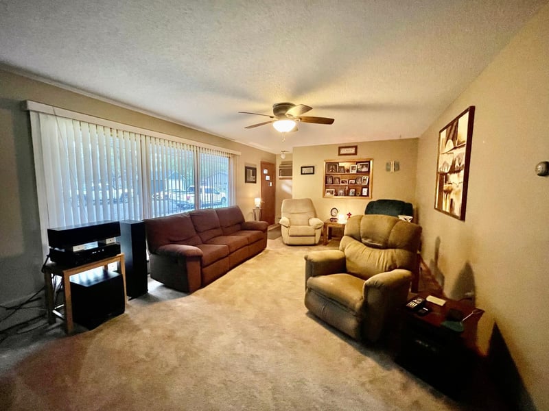 109 W Butler Ave, Ellsworth, MN 56129