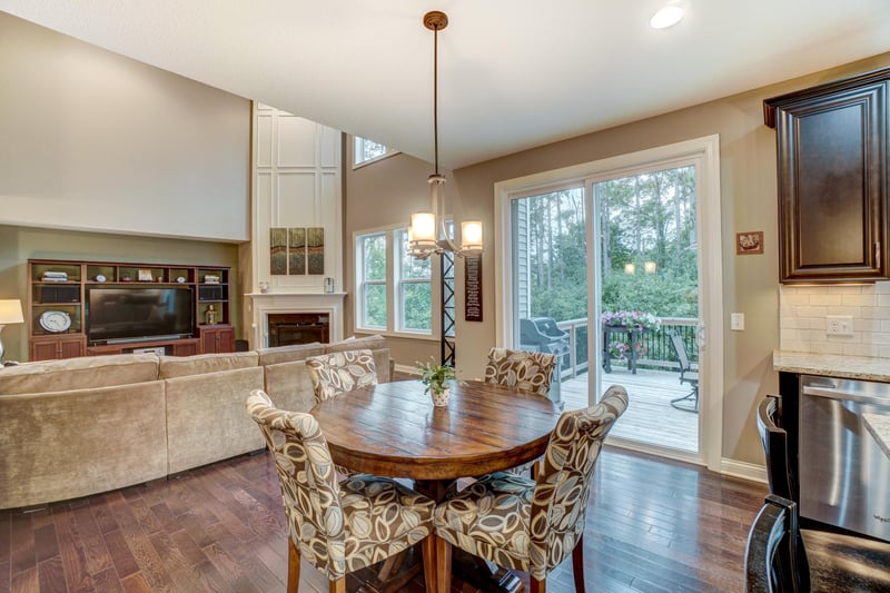 8630 Crismon Way, Inver Grove Heights, MN 55076