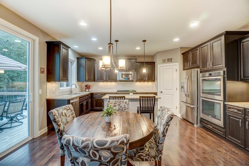 8630 Crismon Way, Inver Grove Heights, MN 55076