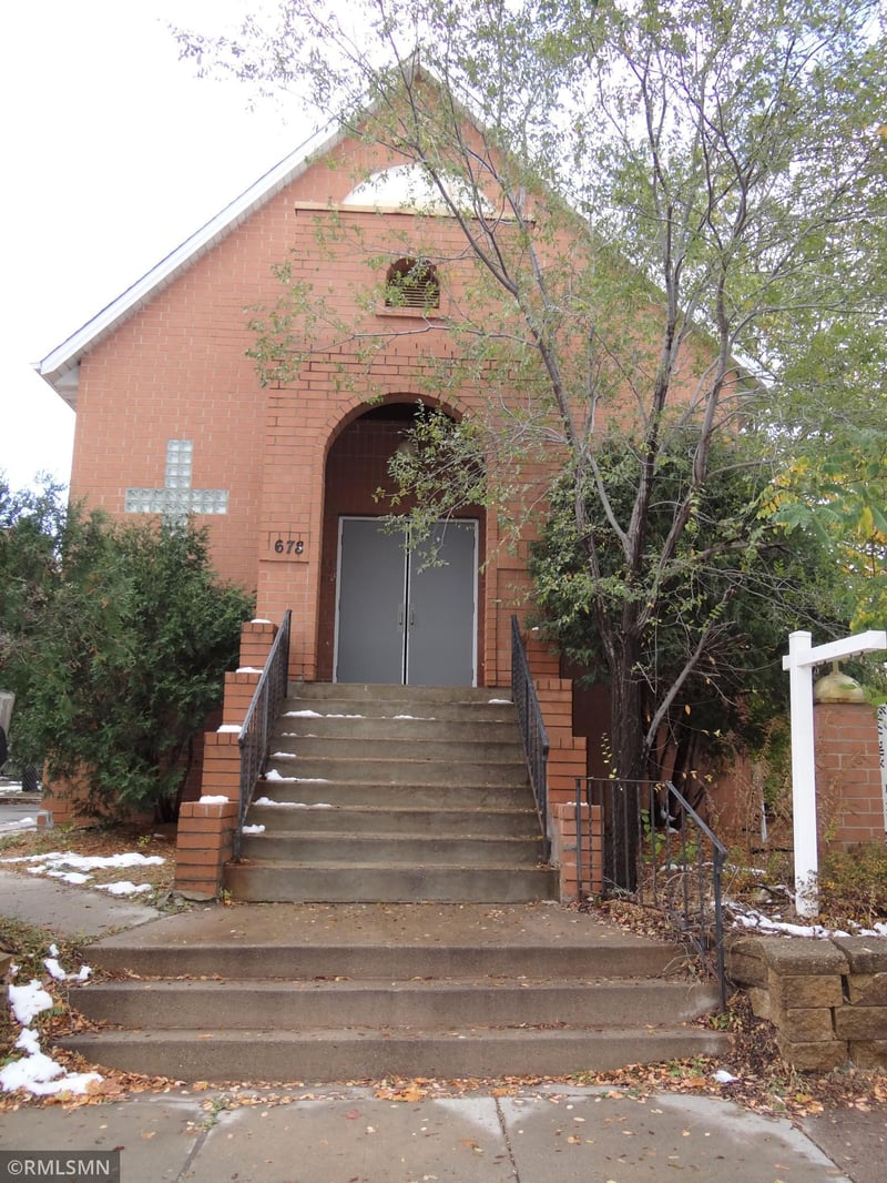 670-678 Robert St S, Saint Paul, MN 55107