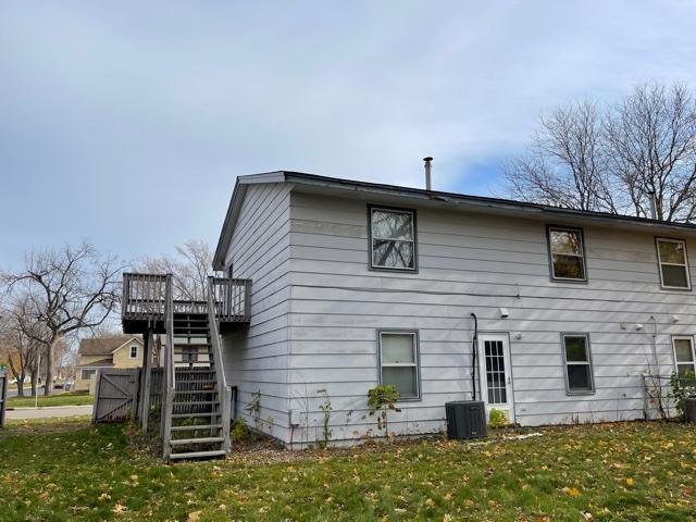 406 Minnesota St S, Shakopee, MN 55379
