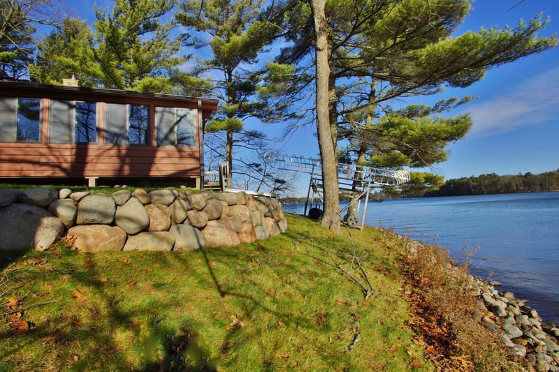 16211 W Conners Ln, Stone Lake, WI 54876