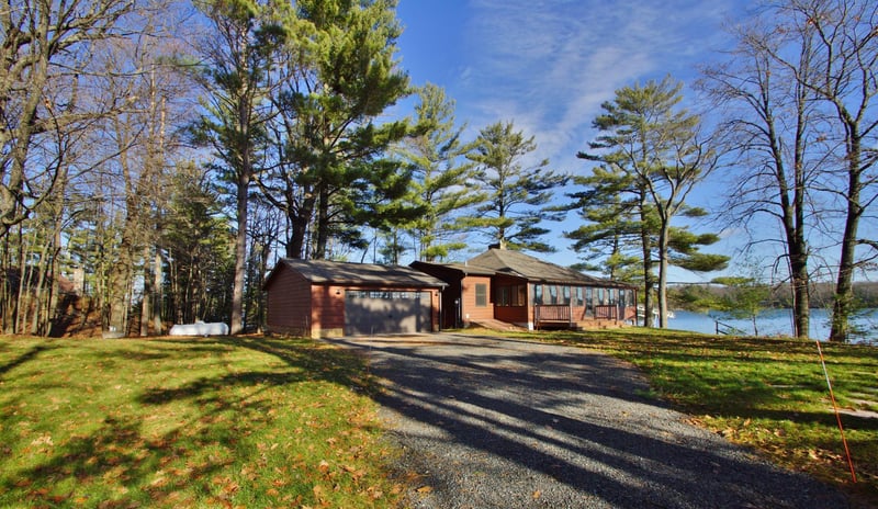 16211 W Conners Ln, Stone Lake, WI 54876