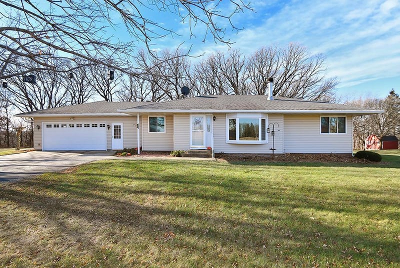 8798 Highway 218, Blooming Prairie, MN 55917