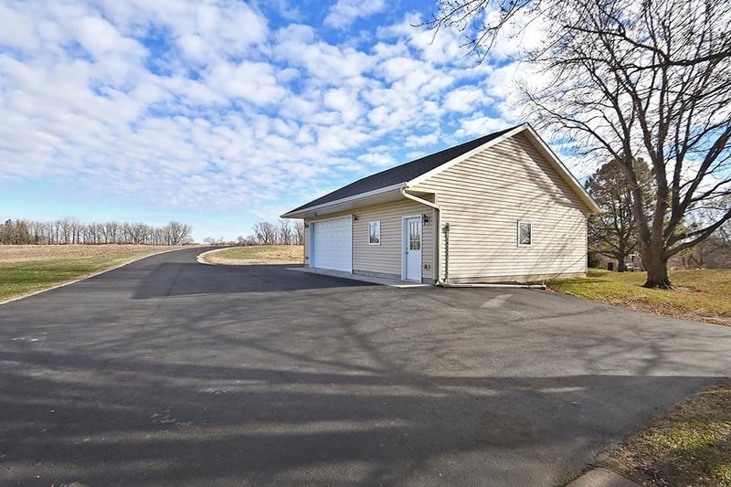 8798 Highway 218, Blooming Prairie, MN 55917