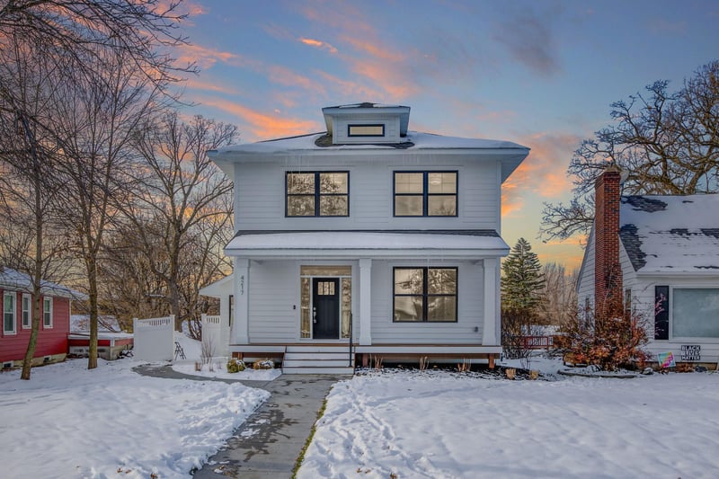 3359 Halifax Ave N, Robbinsdale, MN 55422