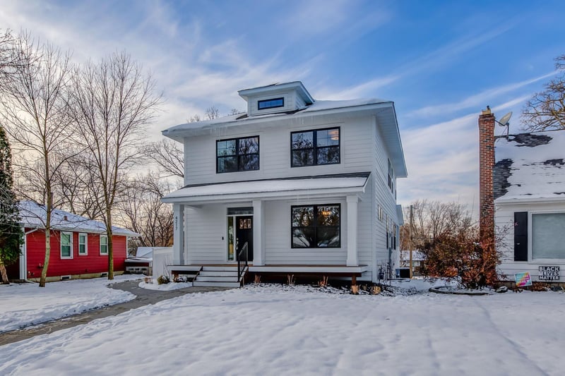 3359 Halifax Ave N, Robbinsdale, MN 55422