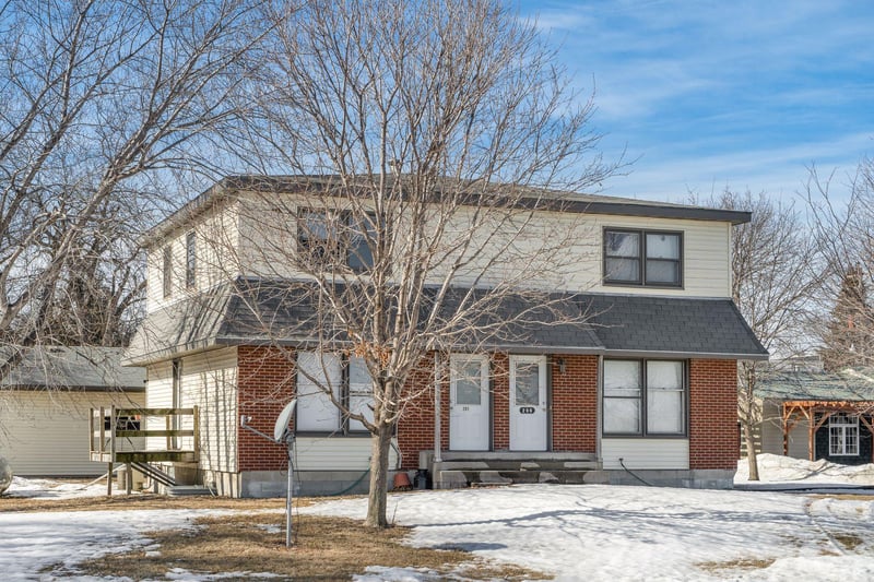 206-208 1st Ave, Pemberton, MN 56078