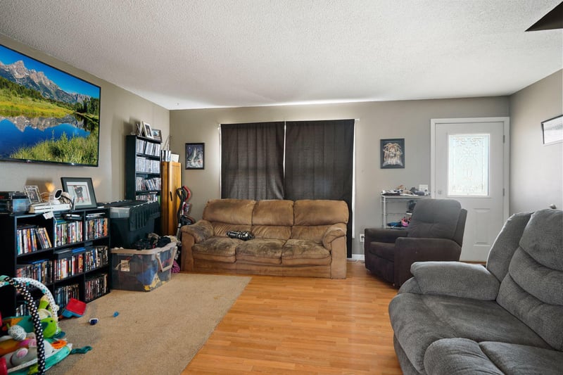 206-208 1st Ave, Pemberton, MN 56078