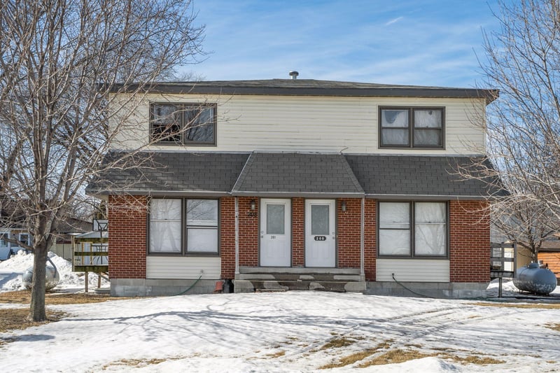 206-208 1st Ave, Pemberton, MN 56078