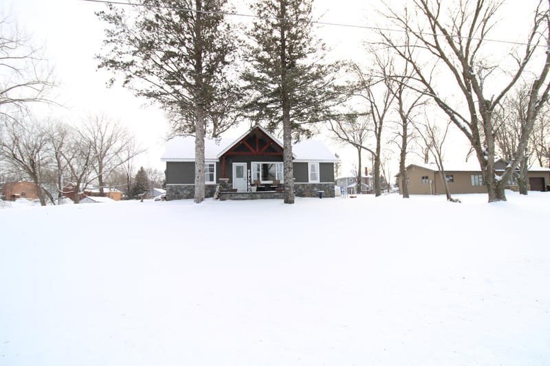 115 Isola St, Sunburg, MN 56289