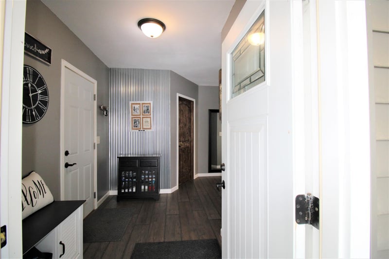 115 Isola St, Sunburg, MN 56289