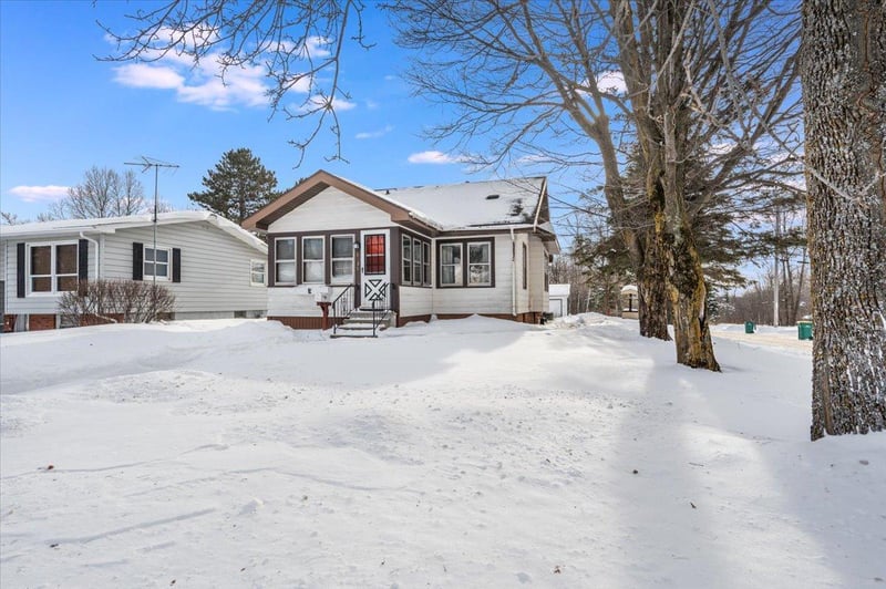 8738 Vinland St, Duluth, MN 55810